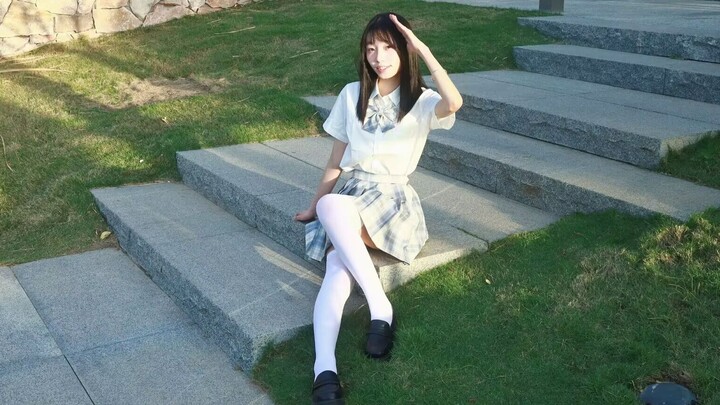 Spotlight (*╹▽╹*) So cute!