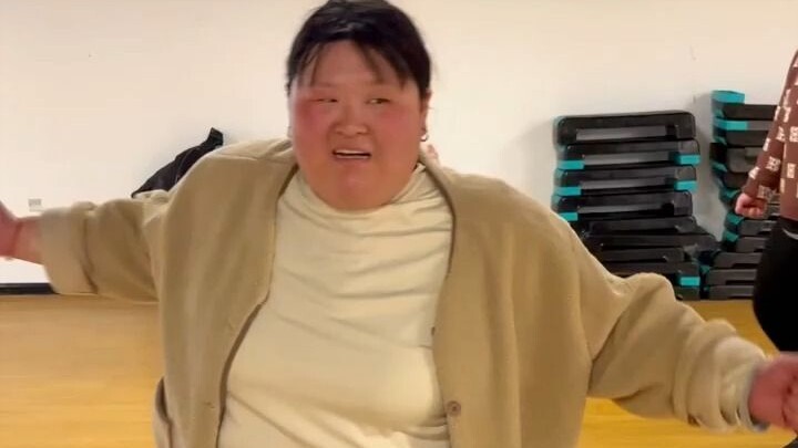 Không biết các bạn còn nhớ cô gái xinh đẹp này không? Cô ấy đã giảm cân rồi🔥