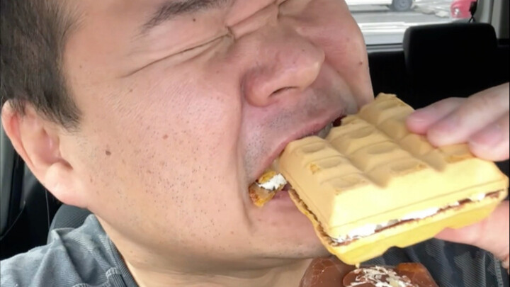 Japanese office workers’ car lunch.