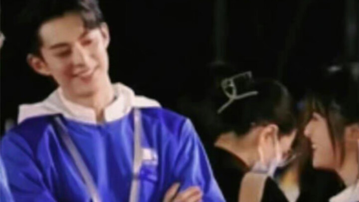 【หวังฮั่วตี้*เซินเยว่】70 ช็อต สายตาที่เขามองเธอ หวานจนใจละลายจริงๆ!