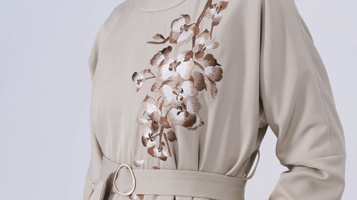 Elegant Chinese-style ensemble | Horse‑bitted skirt paired with a coat—sophisticated and perfectly p