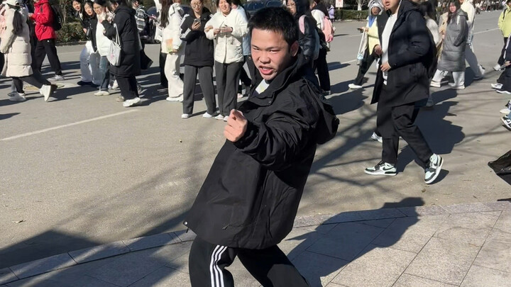 八门凯VS六道斑