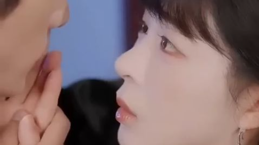 Gadis 20 tahun mabuk tidur dengan CEO 30 tahun, paman sahabatnya, Ia menikahinya