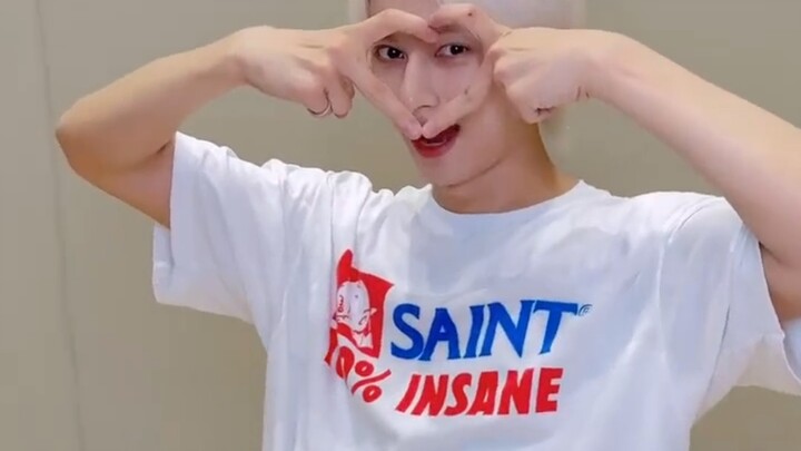 Wen Junhui dan TWICE "lucky to be loved" tantangan tari, murni dan luar biasa!