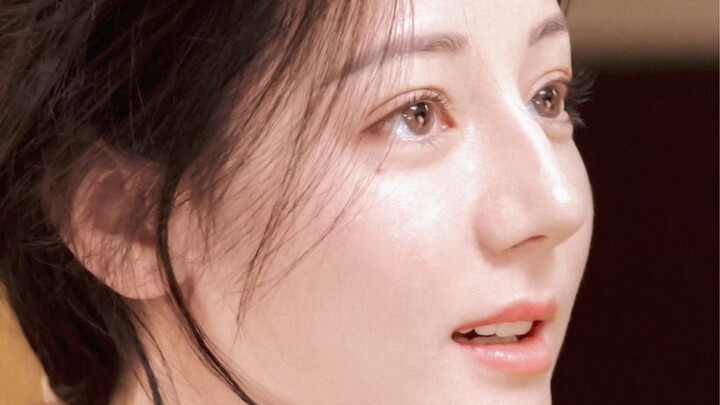 Ten seconds of no-makeup beauty that blows the world away—what kind of power is this?