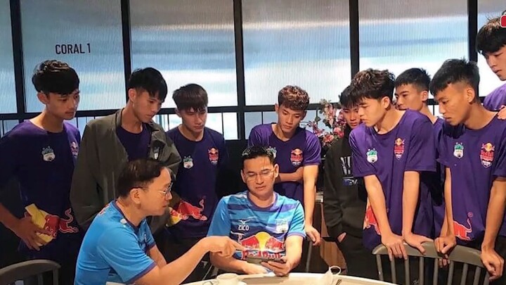 ƯCV số 1 tại V.League 2022_ Những điều rút ra sau chức vô địch Cúp Hoàng đế Quan