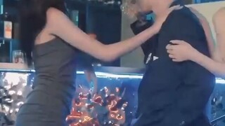 รักหลอก คุณCEO เข้าใจผิด"เขายืนยันจะหย่าเมื่อแต่งกับรักแรก หารู้ไม่เธอคือคนที่ เคยช่วยเขา! แถมกลายเป