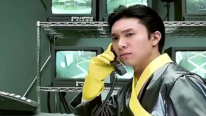 Khi đang ẩn nấp mà không tìm được nhà vệ sinh, cách này cũng ổn đấy!