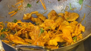 Roadside Northeastern-style sweet-and-sour pork cutlets—plenty of servings, super sweet and tangy, a