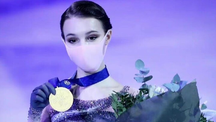 【Công chúa trượt băng Nga】Từ chối “gói tẩy não”, cùng xem thành tích thực tế của con gái nhà vô địch