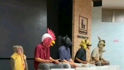 Khỉ: Các bạn đánh nhau thật à?