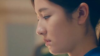 Cha mẹ cô gái qua đời và cô nghĩ mình sẽ được giao cho người khác chăm sóc nhưng cô lại được chiều c