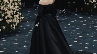 jennie met Gala 2025