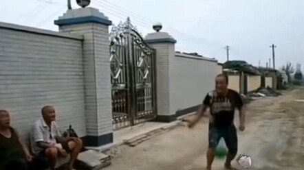 "Thực vật đại chiến Đao Ca"