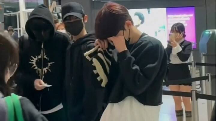 Chinese fans strike again with “ZB1” — Zhang Hao’s ultimate social death moment!