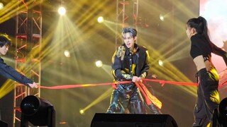 Sân khấu giải trí trong nhà! ! ! Thực ra là ở Đại học Truyền thông Nam Kinh/Trương Nghệ Hưng/Hậu duệ