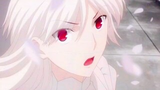 The maid of Illya's family is obviously very beautiful, but she is covered by the Einzbern maid cost