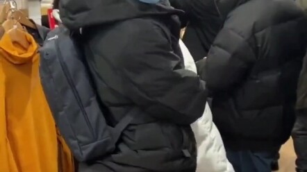 เด็กหญิงมองคนผิดแล้ว