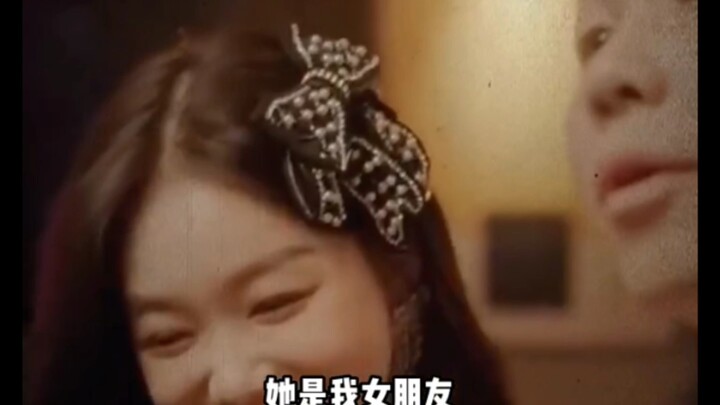 逐渐由愤怒转向害怕！