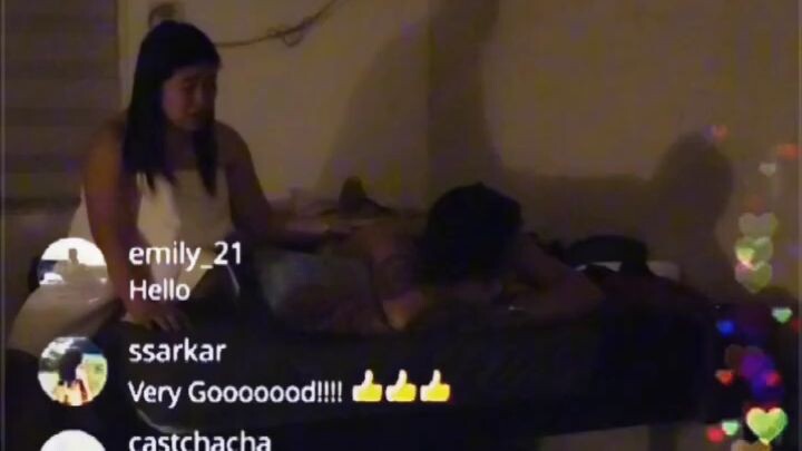 Nakalimutan ata naka live sila hahaha bago nanaman movie ng mag jowa hahahaha