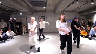Điệu nhảy này mượt mà hơn cả Dove! Justjerk Dance Studio Wootae hợp tác với Dwayne để tạo nên một vũ