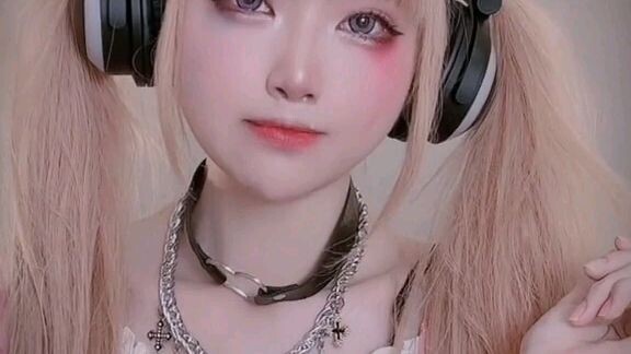 Xiarouseeu crying 😭