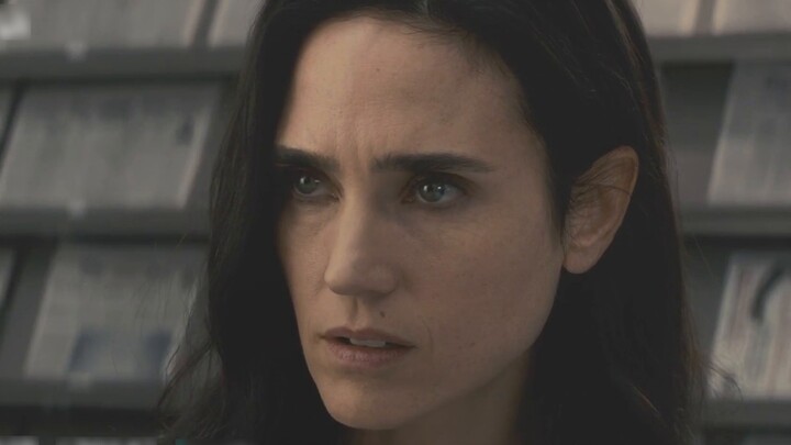 Perubahan penampilan "dewi intelektual" Jennifer Connelly, dengan rambut hitam berkilau, mata biru m