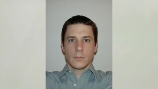 A man has been taking selfies for 25 years, documenting his transformation from a 22-year-old to a 4