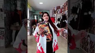 cuanto gusta el Yaoi .... y no quieres q se enteren... 😬😬