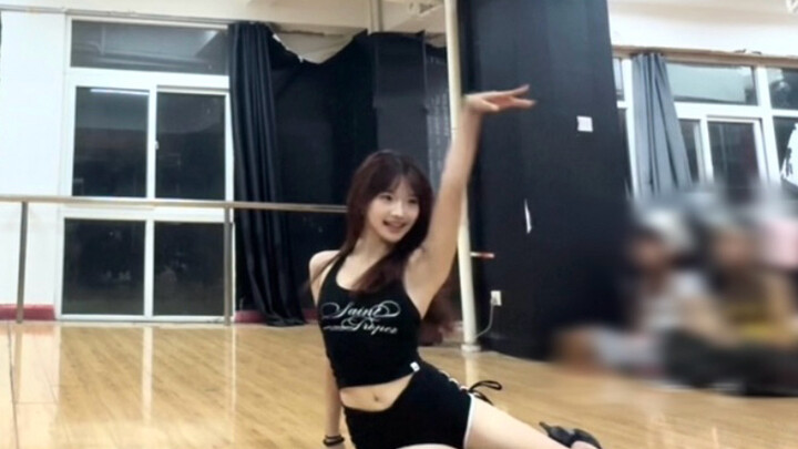 College Street Dance Team Assessment | We Tackled Heels Moves That Were As Difficult As Acrobatics!