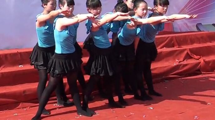 Chương trình lễ hội nghệ thuật trường Trung học Tản Nguyên, Tu Thủy