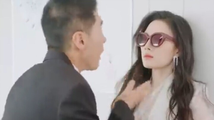 DI GODA SAMA ATASAN KU YANG SEORANG CEO 🥵