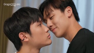 Da Hei and Xiao Bai finally made up!! Now it's time to make out!