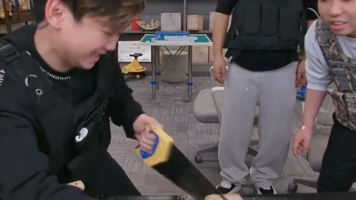 “นี่จะสร้างบ้านเหรอ?”