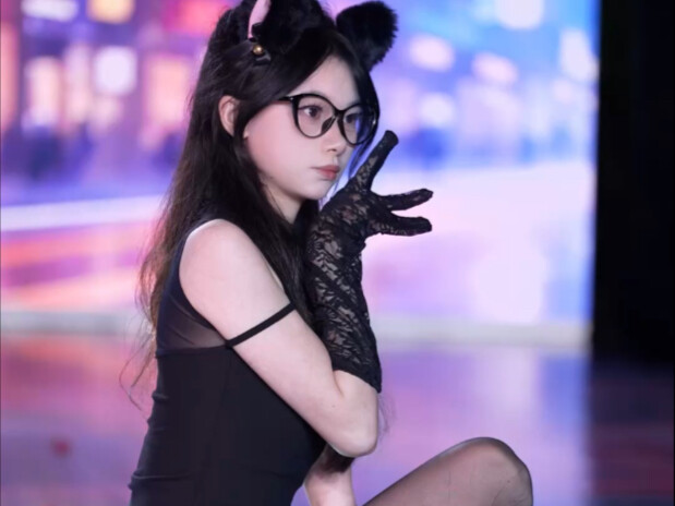 رقصة خطوات القط الهادئة