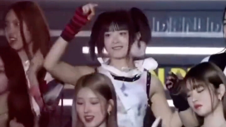 Why are so many people dancing to “That That” and “Gangnam Style” with such cuteness?! Aaaah (ㄒoㄒ) C