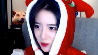 盘点各大主播圣诞特辑，最后好像混入了什么奇怪的东西