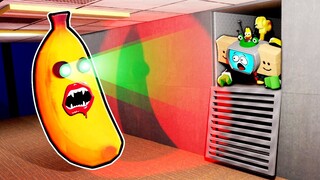 EVIL ROBLOX BANANA EATS PLAYERS!