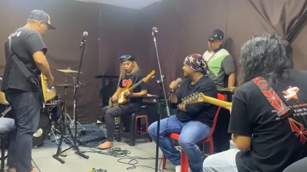 Menara tragedi jamming