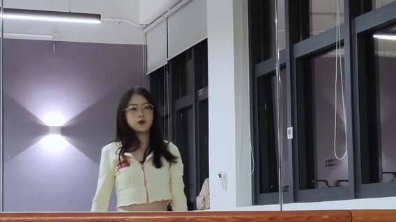 Cover lagu lengkap - "Summer Fantasy" x "TIMI Must Work Hard" x "Love Is in Danger" oleh Ju Jingyi