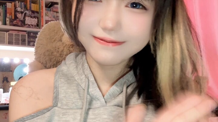 ꒰ঌ(๑≧ᗜ≦)‪໒꒱ Ayo cepetan cari aku! Udah pada beli tiket belum, semuanya～