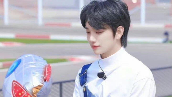 ฮงจีซู | [Going แนะนำแบบ 1.0] พี่คนนี้เก็บลุคแต่งหน้าที่ดีที่สุดไว้ให้กับรายการ Going!