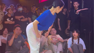 每次比完赛好处就是有很多视频可以发，嘿嘿这个短点