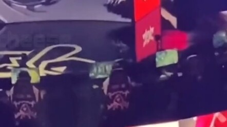 First-Person View: Watching Faker Live in a Match—Switching Between Screens