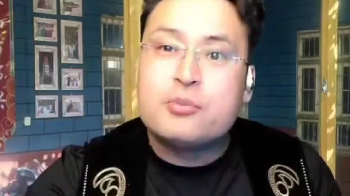 An older brother from Xinjiang is calling on all Xinjiang residents to eat pork.