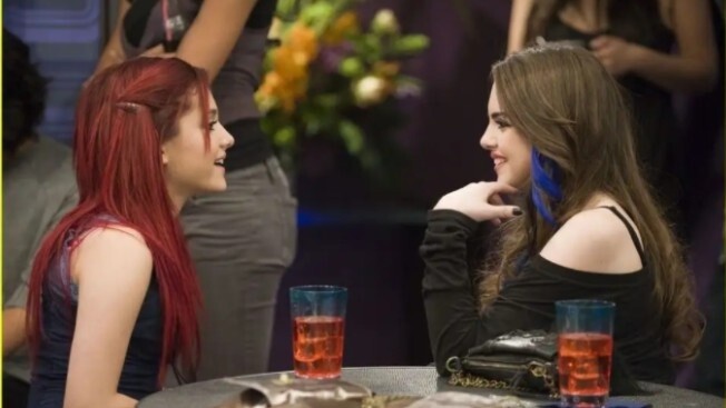 [Orange Orange] "This is Mega Wolf and her little white rabbit, okay?!"