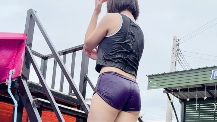 เล่นน้ำ