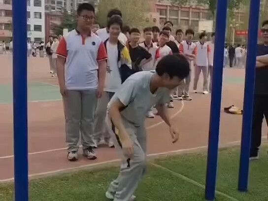 Torturing Invisible Agents (On the Current Situation of Pull-ups in Middle School Physical Education