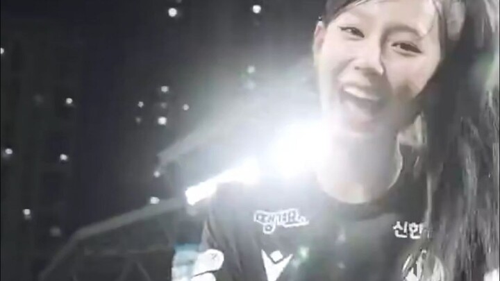 يدخل تاريخ دولة الأطفال! مبروك للأخوة ميان على ركلة قدمها أطاحت بـ تشاو باولينغ!