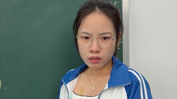 Saat kamu merasa diperlakukan tak adil dan ingin curhat sama guru